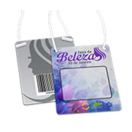 CREDENCIAIS COUCHE 275G VERNIZ UV TOTAL FRENTE 91X120MM Colorido frente e preto e branco verso - 100 un.